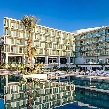 Atzavara & Hotel Pineda de Mar