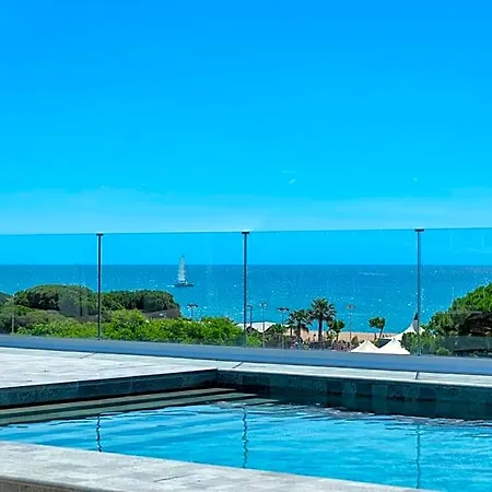 Atzavara & Hotel 5*
