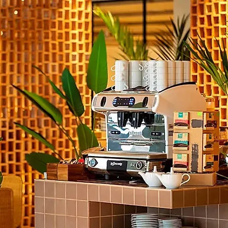 Hotel Atzavara & 5*